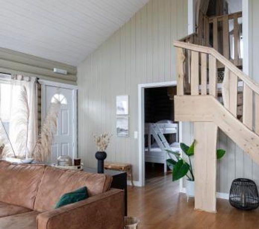 The Eyrie - Warm Family Summerhouse