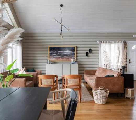 The Eyrie - Warm Family Summerhouse