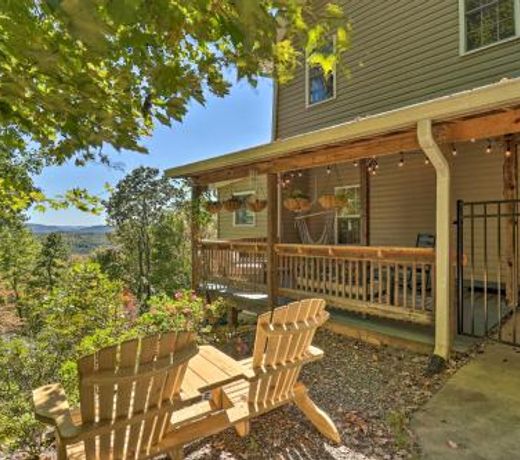 Mills River Forest Home Deck and Mountain View