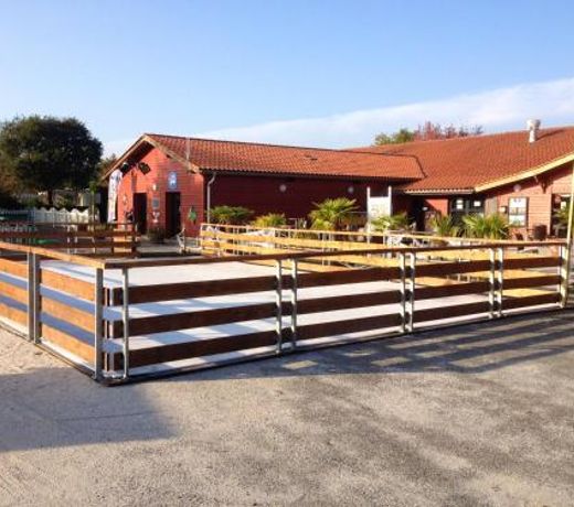 Bungalow de 3 chambres a Gastes avec piscine partagee jardin amenage et WiFi