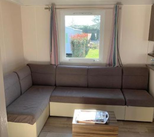 Mobilhome dans un village 4*