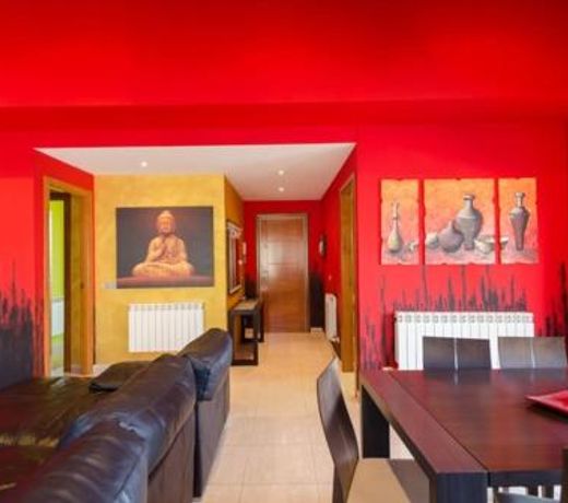 Vallcanera Villa Sleeps 6 Pool Air Con WiFi
