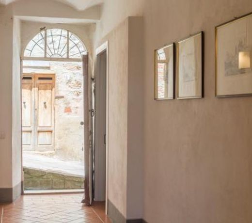 Mountain-view Holiday Home in Montecastelli with Private Terrace