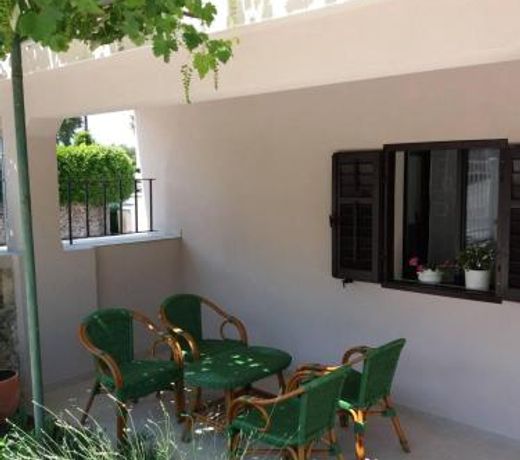 House Mergi 2