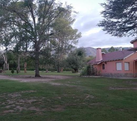 Los Oleandros - casa privada