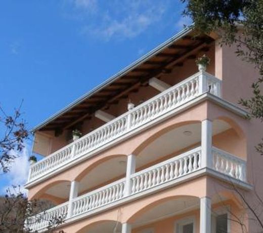 Apartment in Moscenicka Draga with sea view, balcony, air conditioning, Wi-Fi (4772-1)