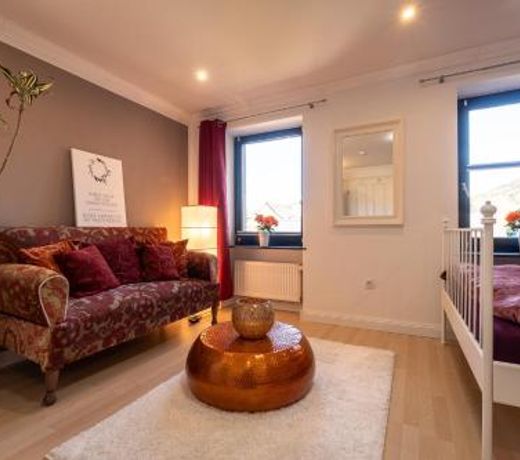 Green Valley Lounge Apartment