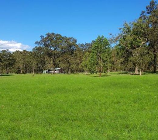 Kangaroo Cottage - cute Accom in bushland setting