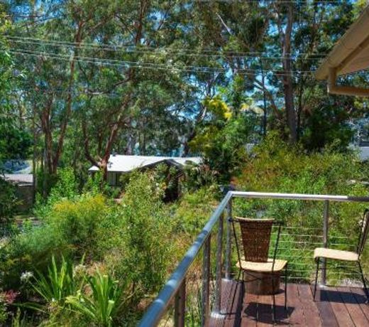 Bushland Retreat in Smiths Lake