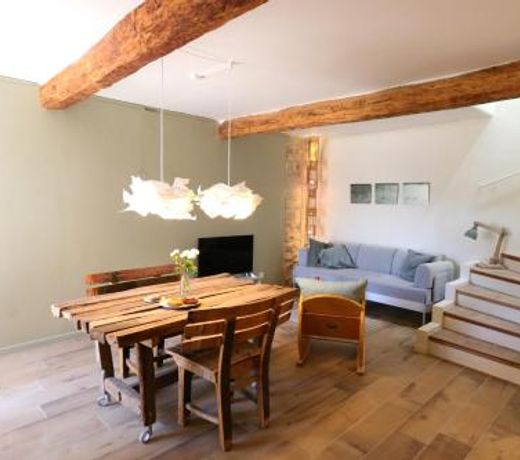 Sous le Chateau