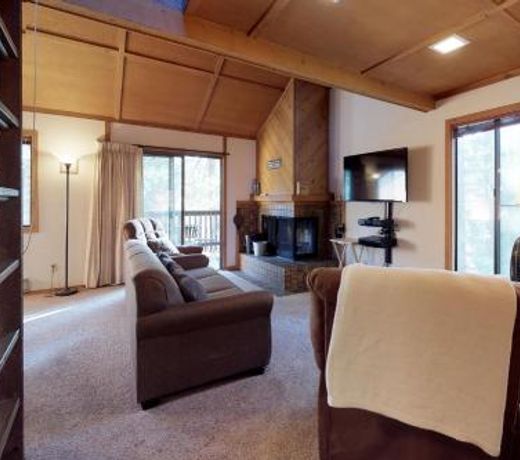 Living Pines Condominium