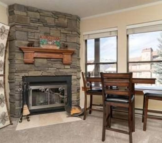Wolf Creek Condo 306: Remodeled Vacation Condo - Powder Mountain Lodging