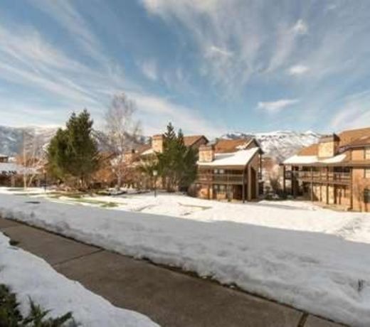 Wolf Creek Condo 306: Remodeled Vacation Condo - Powder Mountain Lodging