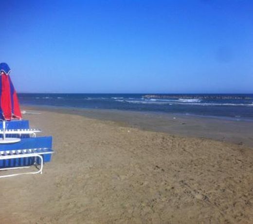 Sandy Beach Apartment 13