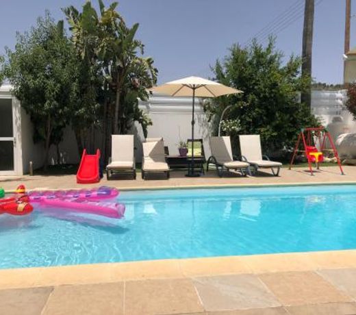 Villa Victoria