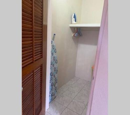 Neem View Apartment #8