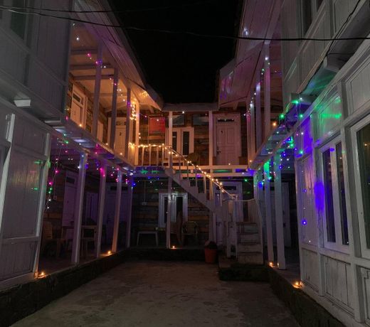 Old forest view guest house in pulga