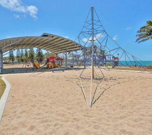 Grasstree Beach Shacks