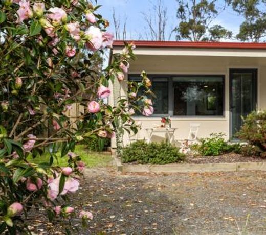Karoola Cottage Self Contained