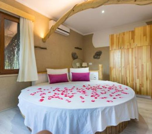 Kuyucak Villa Sleeps 2 Pool Air Con WiFi