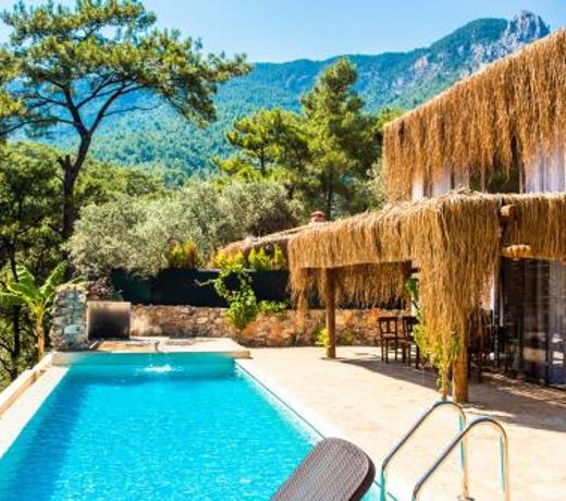 Kuyucak Villa Sleeps 2 with Pool Air Con and WiFi
