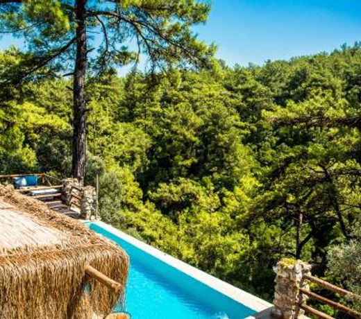 Kuyucak Villa Sleeps 2 with Pool Air Con and WiFi