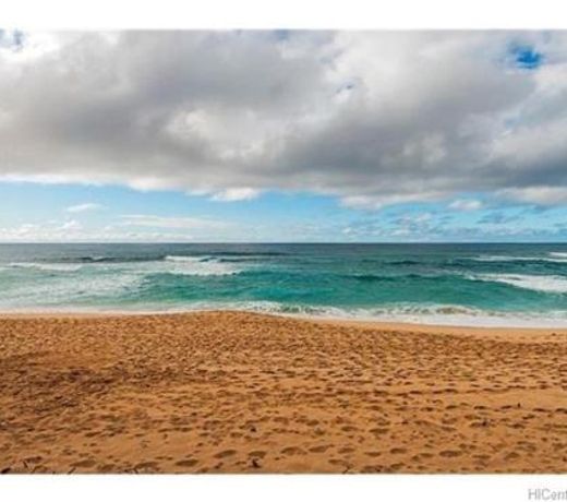 Blue Mahina at Sunset Beach home