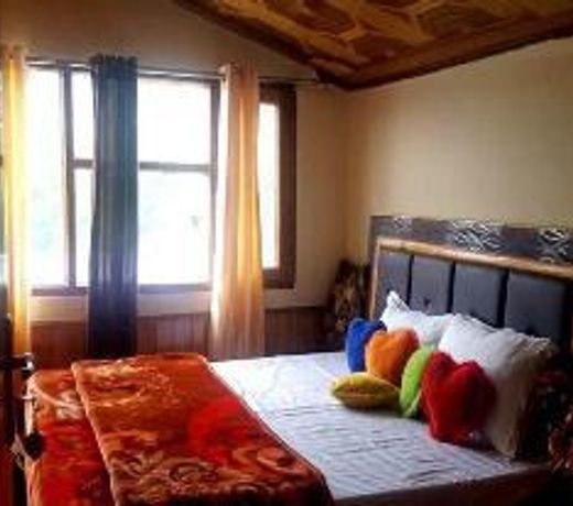 Goroomgo Himalayan Shutra Shimla