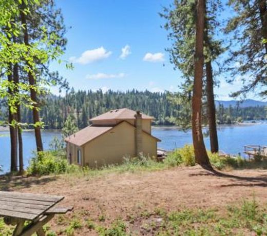 Private Lake Cabin