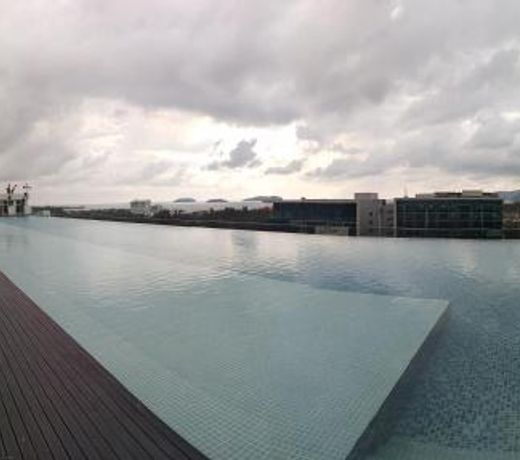 Sunset Seaview Infinity Pool Condos