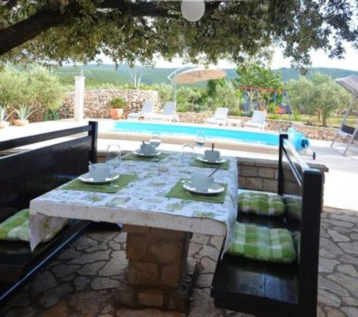 Villa Tonka - with pool