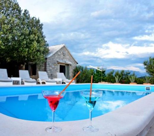 Villa Tonka - with pool