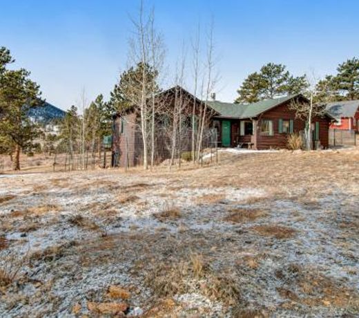 Longs Peak Lookout Cabin