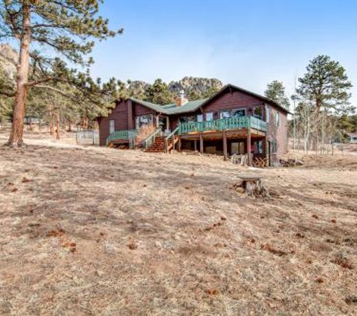 Longs Peak Lookout Cabin