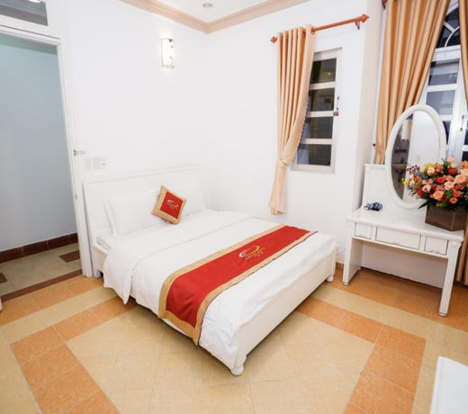 Pho Lanh Hotel