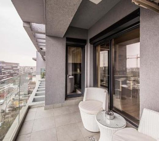 2-Room Penthouse Plaza Residence P1