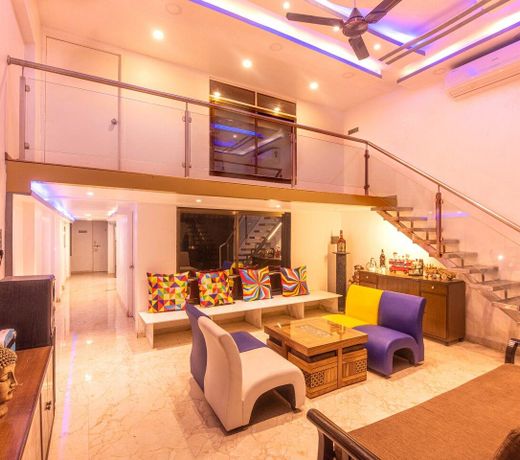 WeGoStay - Three60 Villa With Private Pool