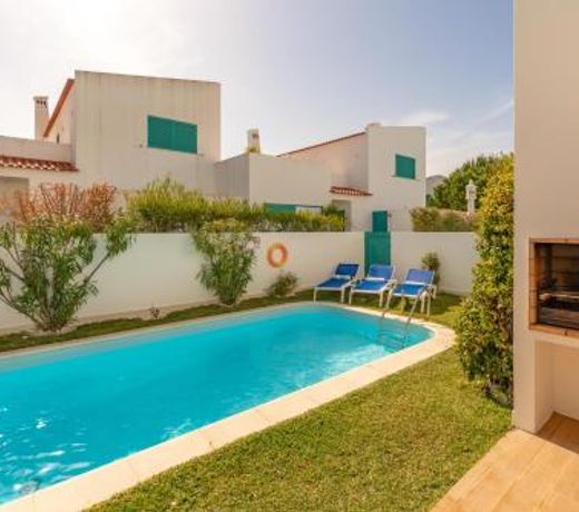 L&A Villa with Private heated Pool in Prainha