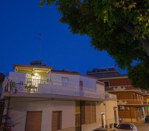 Case degli Avi, camere nel Borgo marinaro