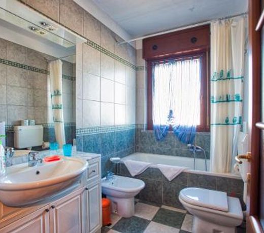 MYHOUSE INN LEUMANN