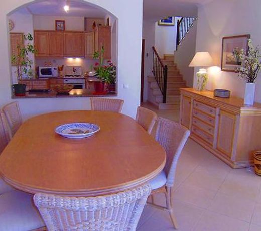 Vale do Lobo Villa Sleeps 8 with Pool and Air Con
