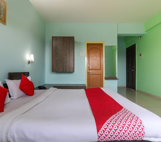 OYO 71837 Hotel Landmark
