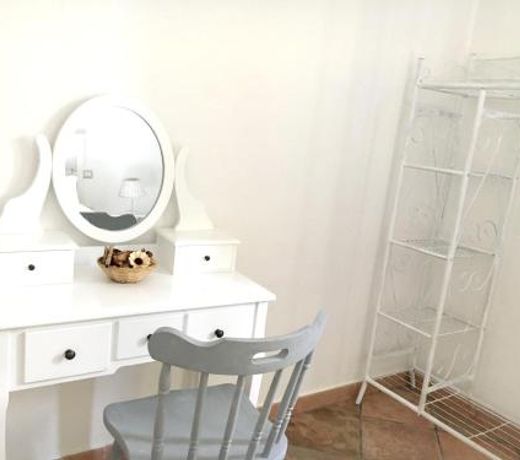 House with one bedroom in Assemini with furnished garden and WiFi 12 km from the beach