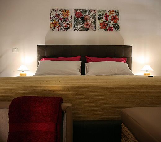 Palazzo Nicastro Guest House Red