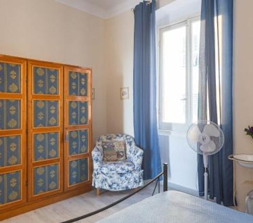 Un balcone tra il cielo e il mare
