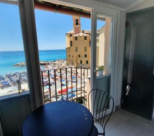 Best flat beachfront Camogli