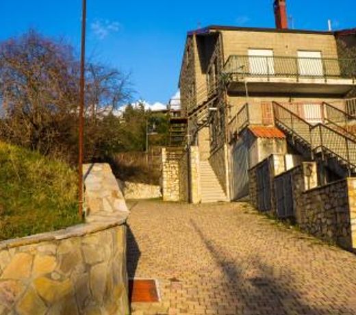 Peak House
