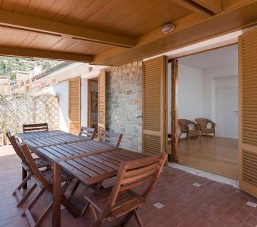 Villa con Terrazza Vista Mare