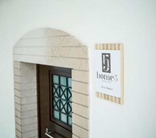 HOME 5 - Arco Antico