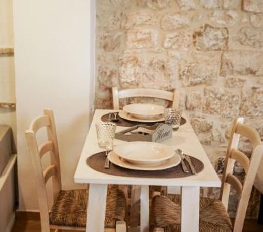 HOME 5 - Via Nuova